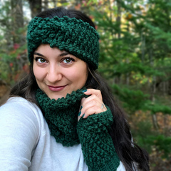 Author Profile of Courtney Batchelder at I Like Crochet