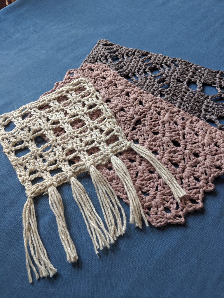 Knitting Novice: The Weekly Swatch: Lace Mesh Stitch