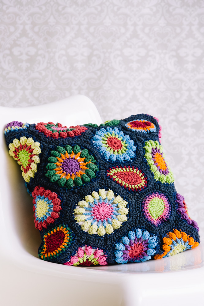 Retro Flower Cushion - I Like Crochet